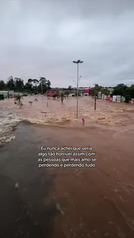 Muito triste de verdade #enchente #rs #riograndedosul #portoalegre 