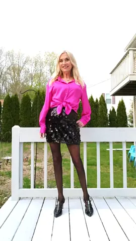 It's Saturday Night I I'm going out in style with this pretty sequin high waisted skirt from @wdirara_us  #collab  Shop my #amazonstorefront  for this look and other's. I receive commission on sales  Have an Amazing Saturday Night! 😘💕 #amazonmusthaves #amazonfinds  #amazonvirtualtryon #sequins #casualchic 