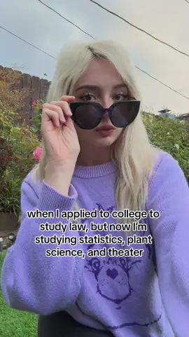 This just in: girl discovers she has general education requirements  #collegegirl #freshmanyear #americaneducation 