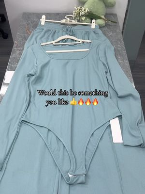 #tiktokmademebuylt #spotlight #sporingsale #lucaskmb4us #bodysuit #yozy #comfywear #basicbodysuit #minimalist #dailywear#outfitinspo #fyp 