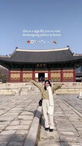 ini palace pertama aku di korea, ngga nyangka akan sesukaaa ini sama deoksugung palace, cantik banget kalian wajib kesini kalo ke korea 🥺🫶🏻✨ #korea #koreatravel #deoksugungpalace #travelling #solotraveler 
