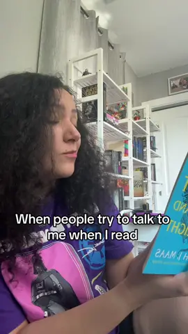 Clearly the book is opened 😅  #booktokbooks #fantasybooktok #newbooks #bookaholic #readersoftiktok #bookishhumor #prettybooks #bookishthings #fantasybooks #fourthwingbook #bookrec #bookgirl #bookrecs#yabooks #sarahjmaas #fyp #BookTok #bookgirl#booklover#booktokcommunity #books