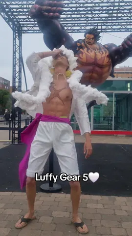 Luffy Gear5🤍. Feliz cumpleaños para Luffy y para mi🎂✨️. 5 Mayo.  #onepiececosplay #onepiece #luffycosplay #luffy #luffygear5 #joyboy #anime #manga #cosplayanime #animecosplay #onepieceanime #onepieceluffy 
