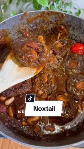 Unveiling a sneak peek of my Jamaican Noxtail recipe in development! One for my birthday today as oxtail used to be a favourite of mine before going plant-based. This version tastes a little too authentic, it’s almost too real! 🇯🇲🥳 What’s on my plate? - Noxtail (homemade) - Rice & Peas - Coleslaw - Plantain #plantbasedfood #oxtail #jamaicanoxtail #Foodie #jamaicanfood #plantain