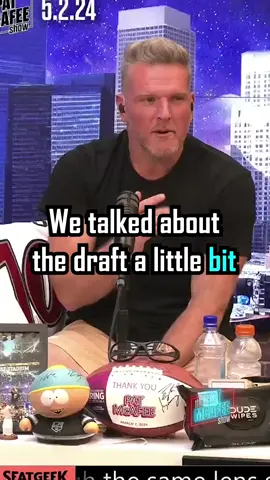 “Let me get to the fucking question Howie” - Coach Sirianni 😂😂 @Philadelphia Eagles #howieroseman #nicksirianni #coachsirianni #philly #philadelphia #philadelphiaeagles #eagles #eaglesfootball #nfl #nflfootball #football #footballtok #sports #sportstok #patmcafee #patmcafeeshow #thepatmcafeeshow #thepatmcafeeshowclips #mcafee #pmslive 