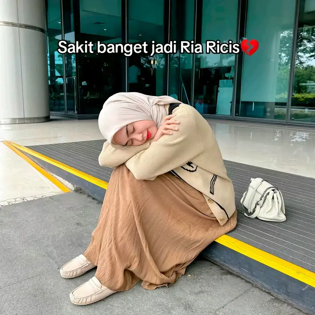 ya allah sakit banget jadi bu icis 🥺😥 #riaricis #teukuryantr #fyp #viral #masukberanda 