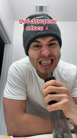 Mi gente los dientes postizos son caros, yo me acuerdo que una vez arrancar un diente a mi papá en la casa un dentista ahí, que clase dolor tenía. De ahí en adelante más nunca me he descuidado de mi diente #malaliento #pesteaboca #limpiadientes #dientesblancos #dientesperfectos #parati #tiktokmehizocomprarlo 