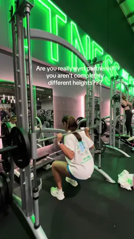 Tall girl struggles, dont even get me started about reracking when we lifting heavy, its a battle.  #tallgirl #gym #gymgirls #GymTok #bestfriend #JD #jdgym 