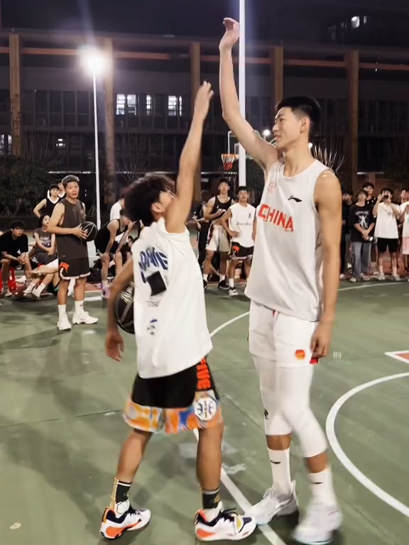 Tài năng và sự chăm chỉ  #bongro #basketball #basketball🏀 #sports #sportsontiktok #foryou #fyp #fypシ #foryoupage #viral #xh