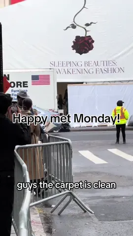 Happy Met Monday! #metgala #metgala2024 #metmonday #uppereastsidenyc #uppereastside #firstmondayinmay #centralpark #themet 