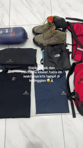 Outfit pendaki pemula 😂🙏🏻 #pendaki #outfitpendaki #persiapanmendaki 