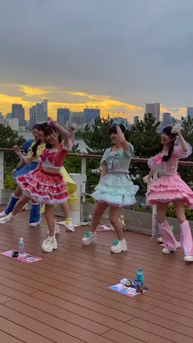 حتى من الصور المتحركة  موجودة في الشارع في اليابان , جوكم عاد 🇯🇵👯‍♀️ #اليابان #انيمي #كوسبلاي #أمين_دخيل 