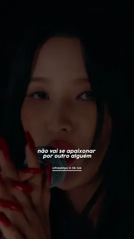 e ele se apaixonou e foi embora.. #kpop #gidle #cifraaktps #tipografiasmusicas #tipografia #fy #viral #xyzbca 