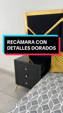 Nuestra recámara recién salida del horno con una cabecera que combina dorado brillante y negro mate de terciopelo ✨ #decoracióndehogar #muebleria #recamara #recamaras #recamarasdecoradas #diseñointerior #diseñodeinteriores #cojinesdecorativos 