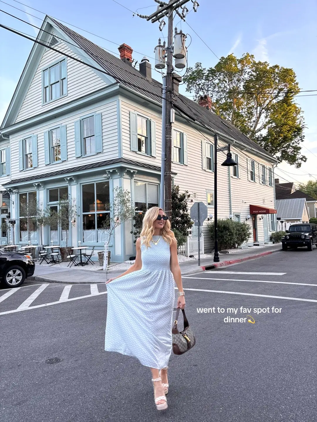 feeling like summer!!! #charleston#charlestonsc#charlestonguide#charlestonactivities#charlestonfood#charlestonguide#southerncharm#southernliving#eastcoast#coastalliving#coastalvibes#beachvibes#travel#traveltok#fyp#mtpleasant#kingstreet#isleofpalms#sullivansisland#beachvibes#fyp