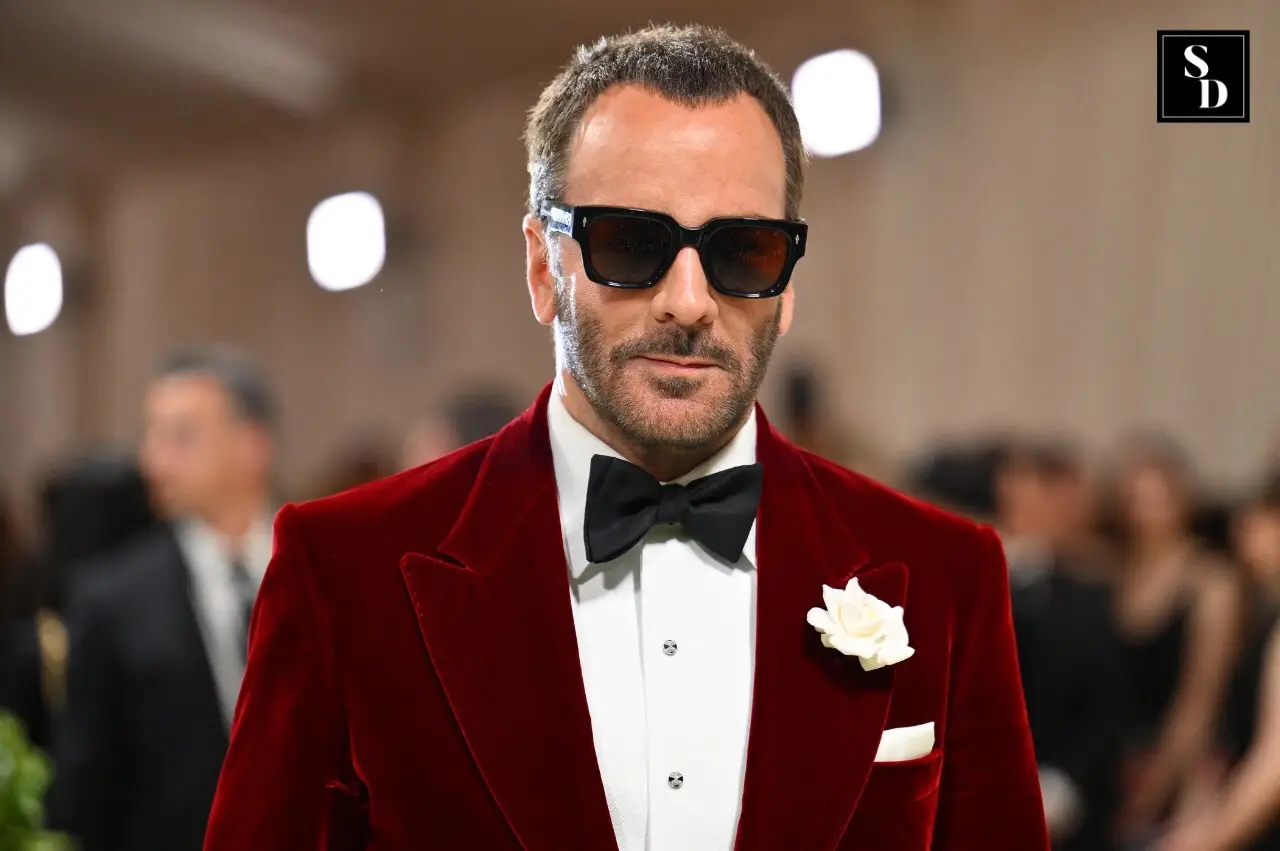 Met Gala 2024: Did the stars embrace the theme or go rogue? Who stole the show and who needs a stylist intervention? Spill the tea in the comments! 🕶👇🏼 [1] Tom Ford. (Photo by Angela WEISS / AFP) [2] Ivy Getty and Conner Ives. (Photo by Dia Dipasupil/Getty Images/AFP) [3] Kendall Jenner. (Photo by Angela WEISS / AFP) [4] Chase Stokes. (Photo by Aliah Anderson/Getty Images/AFP) [5] Willow Smith. (Photo by Dimitrios Kambouris/Getty Images for The Met Museum/Vogue/AFP) [6] Harris Reed. (Photo by Angela WEISS / AFP) [7] Doja Cat. (Photo by Angela WEISS / AFP) [8] Brooklyn Peltz Beckham. (Photo by Marleen Moise/Getty Images/AFP) #MetGala #Actor #Actress #MetGala2024 #FashionReawakened #celebrity #Fashion #Design #CelebStyle #KendallJenner #BrooklyBeckham #DojaCat #SleepingBeauties #SinarDaily 