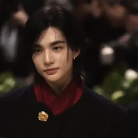 #metgala #hyunjin #princess #lanadelrey #metgala2024 #straykids #hyunjinedit #xyzbca #parati #foryou #argentina #fyp #viral #foryoupage #kpop #versace 