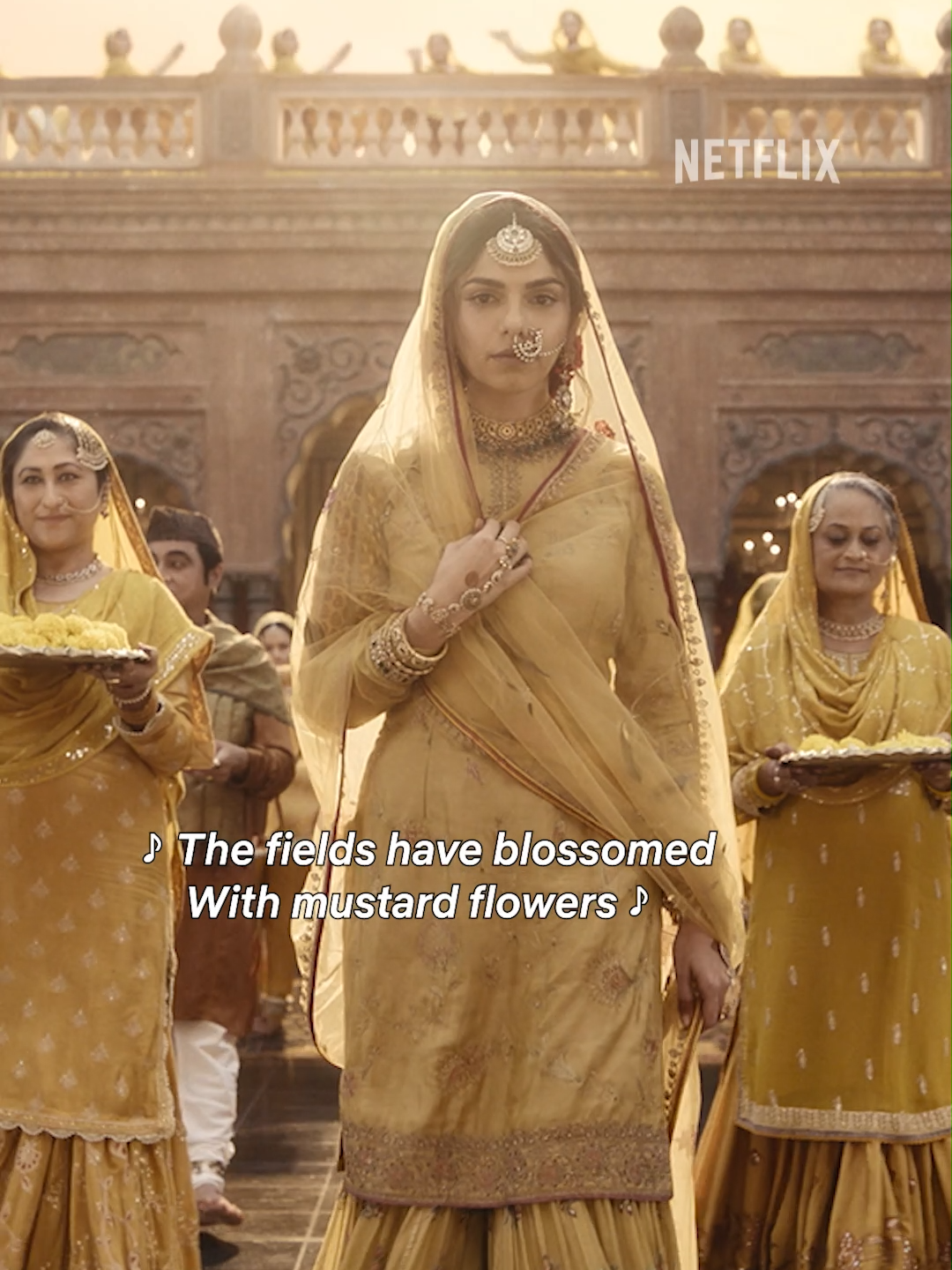 Just queen Manisha ma’am things 👑  #Heeramandi #SakalBan #ManishaKoraila #RichaChadha #AditiRaohydari #RajaHasan #SanjayLeelaBhansali #Netflix