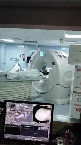 Nda pernah dpt migraine. Dtg kerja KL baru ada. 9 hari tahan sakit kepala. Mau mc tpi double pay PH🤣 ct scan report : ngada otak nya dilutut. 😂 #medicalassistant #sabahan #hospitalkualalumpur 