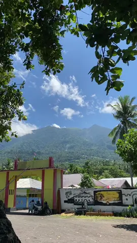 🏝️ Kastela Beach 🌊 #ternate_malukuutara #pantaikastelaternate #exploreternate #fypgakni #wisataternate 
