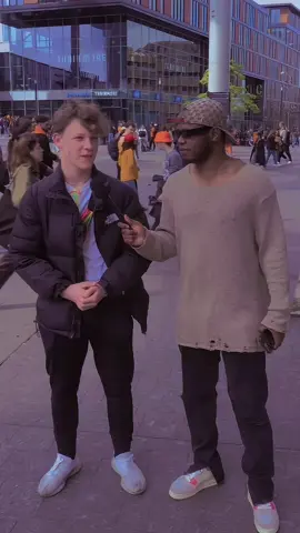 Weet JIJ alle antwoorden laat het weten 👇🏽 #nederland #nederlands #straatinterview #straatinterviews #foryouuuuuuuuuuuuuuuuuuuuuuuuuu #foryoupageeeeeeeeeee #arabic #arabish #اكسبلورexplore #trend #trending #viral #ibrah_khalil #ibrahkhaliltv #ibotv 