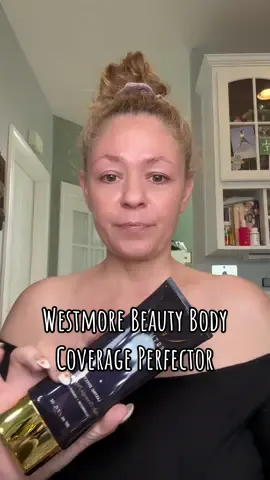 This is a beautiful body bronzer! Wow! Westmore Beauty’s Body Coverage Perfector instantly covered my tan lines! #westmorebeauty #westmorebeautybodyperfector #bodybronzer #thatbunladyamy #thatbunlady #tiktokshopbeauty 