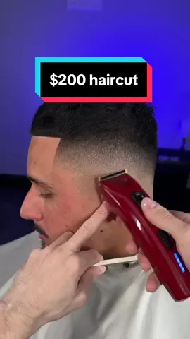 What makes a haircut worth $200?  Well, it depends on who it is. Some will say its only $20-$60 but if you can solve your clients problem, you will have a solid business. Understand the principles. A lot of my clients have difficulties with their hairline, or barbers not being able to give then a lnice beard lineup. Not being able to shape their beard and it being uneven.  It could even be as simple as not cutting the hair on the top to fit their headshape.  What are your thoughts?  #krispykats #phillybarber #lineup #hairline #beard #fade #hair 