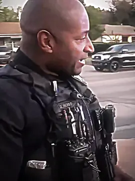 Police Officer Gets Emotional After Talking With A Veteran 🥺🇺🇸 #specialforces #military #soldier #militaryedit #usarmy 