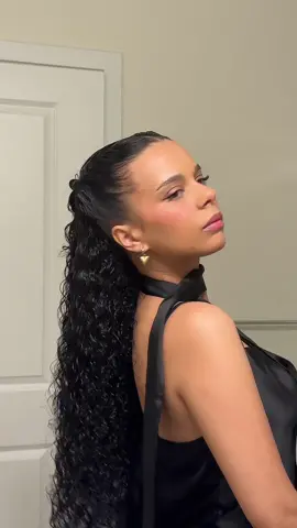 One of my favorite hairstyle from yesterday :) #hair #curlyhair #hairstyle #kendaljennerhairstyle #metgala2024 #hairstyletutorial #longhair 