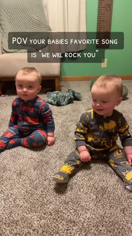 They know how to rock 🤟🏻 #baby #music #headbang #dance #momtok #wewillrockyou 
