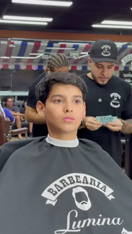 OLHA NO QUE DEU 🧑‍🦲 #barbeiros #barbeirosbrasil #haircut #cortedecabelo #buzzcu 