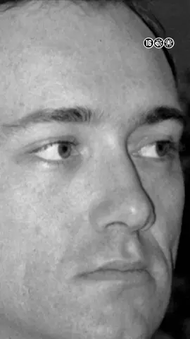 In de nieuwe documentaireserie Spacey Unmasked beschuldigen tien mannen topacteur Kevin Spacey van seksueel geweld #documentaire #kevinspacey #spaceyunmasked 