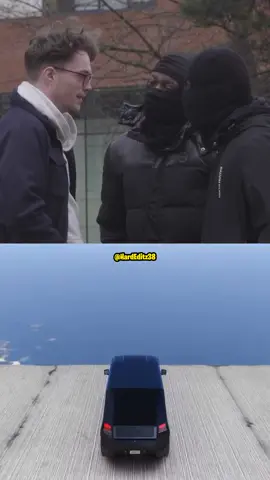 Reversed robbery 😂 #prank #funny #roadman #uk #fyp #foryoupage 