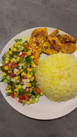 Easy chicken recipe with salad 🥗 #EasyRecipe#chickenrecipe#salad#saladrecipe#saladsoftiktok#insalata#salade#easymealprep#mealprep#cooking#CookingHacks#cookingvideo 