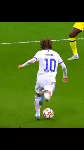 Art of passes in Football #football #pass #fyp 