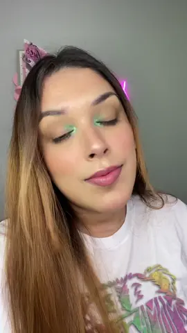 A hint of green for my birthday 💚🐢♉️ #taurus♉️ #birthdaymonth #green #lightmakeup #makeupbyalissaskye #trending @NYX Professional Makeup @e.l.f. Cosmetics @wetnwildbeauty @Milani Cosmetics @Seraphine Botanicals @KEVIN&COCO OFFICIAL @Avon USA @PLOUISE @Paige Louise 