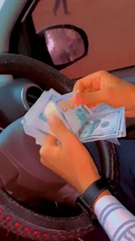 😂😂 #somalitiktok #foryou #viral #muqdishotiktok #money #kenyantiktok 