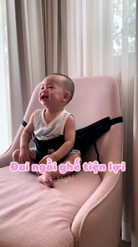 Giờ Xoài 1 tuổi rồi, ẻm không chịu ngồi yên nếu ko có ghế em bé nên đi du lịch có chiếc đai ngồi ghế Chic Chic này tiện lắm nha, ba mẹ khoẻ hẳn 😁 #daingoighe #daingoighechicchic #embe #mevabe #mebimsua #reviewbimsua 