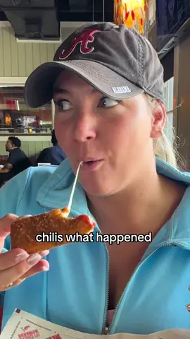 ran it back to @Chili’s Grill & Bar for 3million views just to be utterly disappointed 👎🏼 #cheesepull #chilis #mozzarella #fypp 