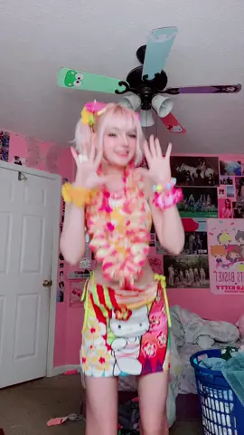 i filmed a makeup tutorial so u guys can stop asking for one LOL it will be posted tomorrow !! #gyaru #gal #gyarufashion #gyarumakeup 