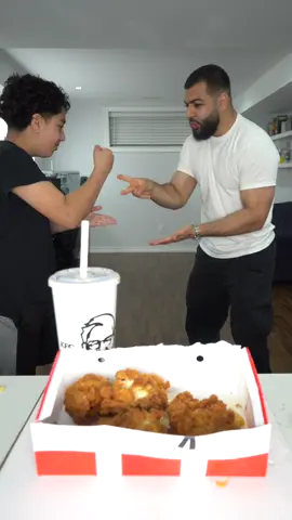 KFC FRIED CHICKEN Rock Paper Scissors Food Challenge #rockpaperscissors #foodchallenge #food #foryou #ffc #friedchicken 