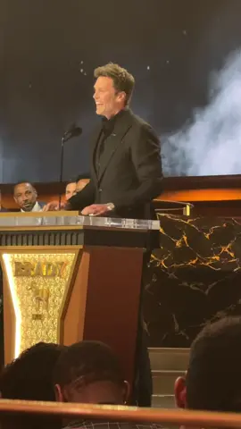 #kevinhart #tombrady #viral #trending #funny #viralvideo #trendingnow 