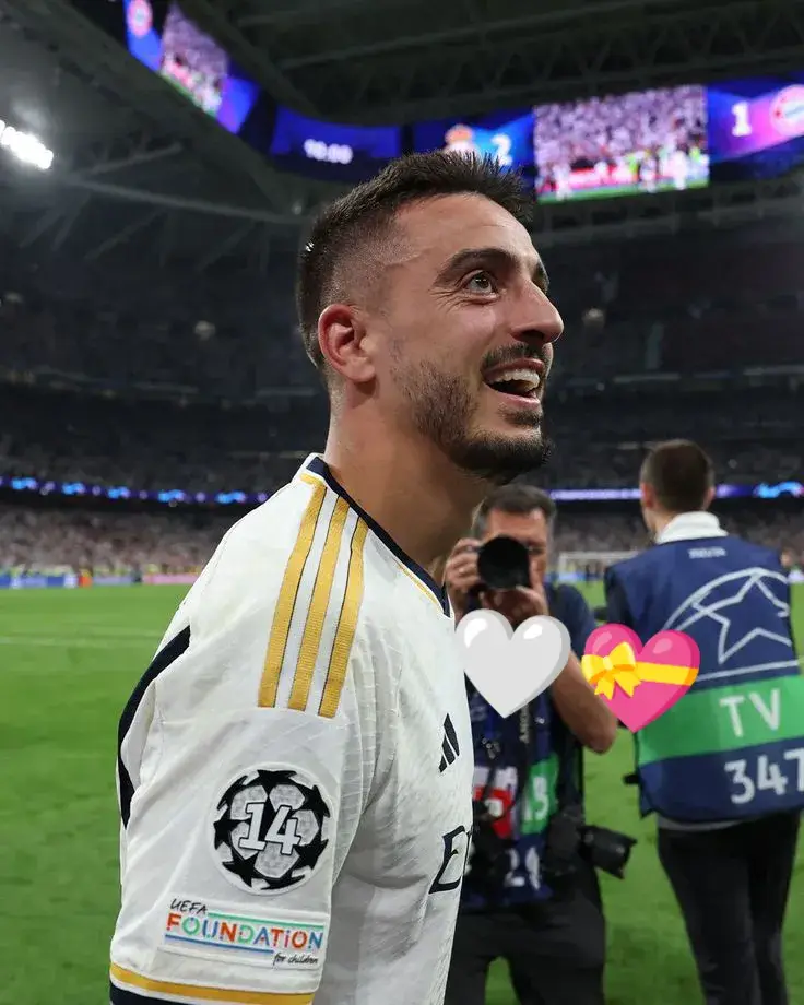 Joselu jatuh ke lapangan sambil menangis di babak kedua setelah mencetak 2 goal dalam waktu kurang dari 5 menit,dan membawa Real Madrid ke Finall Liga Champions🥺🤍 Seluruh anggota timnya berlari menghampirinya untuk merayakannya,what a moment for him🇪🇸joselu14🤍#joselu #realmadrid #halamadrid #bayernmunich #uefachampionsleague #footballtiktok 