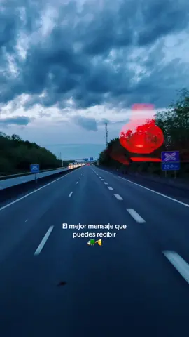 🚛🫡 Mensajes que te dan la motivacion que necesitas en ruta  #pasionporloscamiones #luisitocamionero #motivation #diaadiadeuncamionero #vidadecamionero #camioneros #loquecallamosloscamioneros 