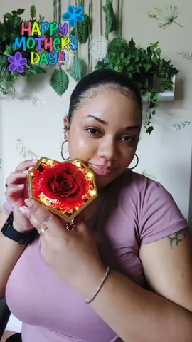 Happy Mother's day #MomsofTikTok #mothersdaygiftideas #gift #mothersdaygift #mothersdaygiftidea2024 #tiktokshopping #fyp #fypage 