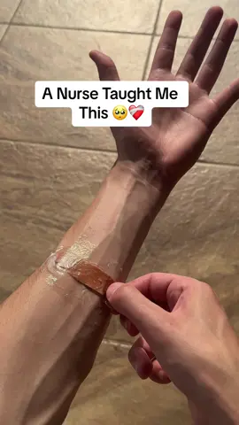 A Nurse Taught Me This 🥺❤️‍🩹 #bandaid #vaseline #LifeHack #nurse 
