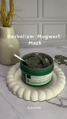 Pakai secara rutin dan dapatkan hasil yang memuaskan #scarlettwhitening #herbalismmugwortmaskscarlett #maskerwajah 