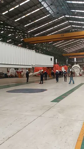 Melihat langsung pabrik pembuatan Garbarata milik PT. Bukaka Teknik Utama Tbk - Cileungsi Bogor. #garbarata #bukaka #bukakateknikutama #produsengarbarata #bandara #boarding #zulfikar #foryou #foryoupage 