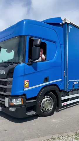Szerokiej drogi 👋🚛🔥 #scania #scaniaR410 #scaniapower #scaniatruck #dc #fypツ #dlaciebie #foryou #kierowcazawodowy #kierowcaciężarówki #transport #ciężarówka #kierowcyciężarówek 