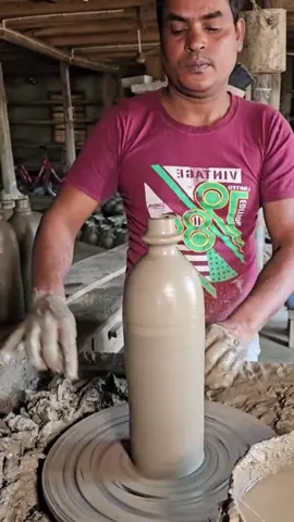 Natural Clay Water Bottle Making in Village #claywater #clay #claybottles #handmade #viral 